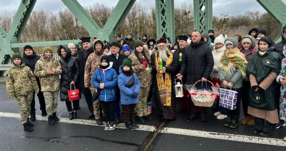 На Волині зустріли Вифлеємський вогонь миру. ФОТО