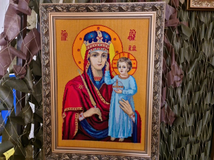 Неподалік Луцька презентували вишиту «Мону Лізу»
