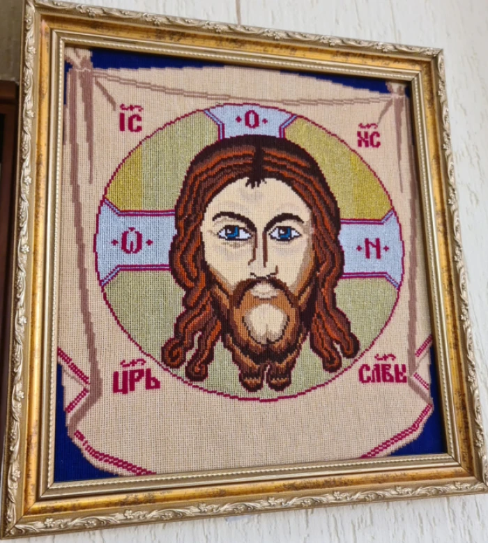 Неподалік Луцька презентували вишиту «Мону Лізу»