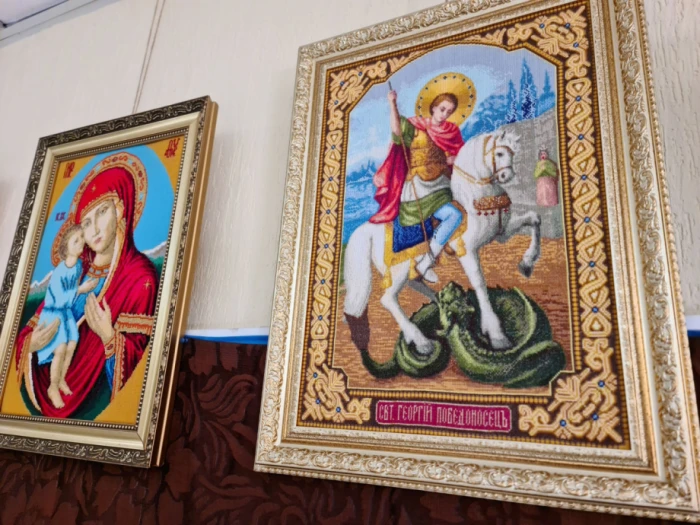 Неподалік Луцька презентували вишиту «Мону Лізу»