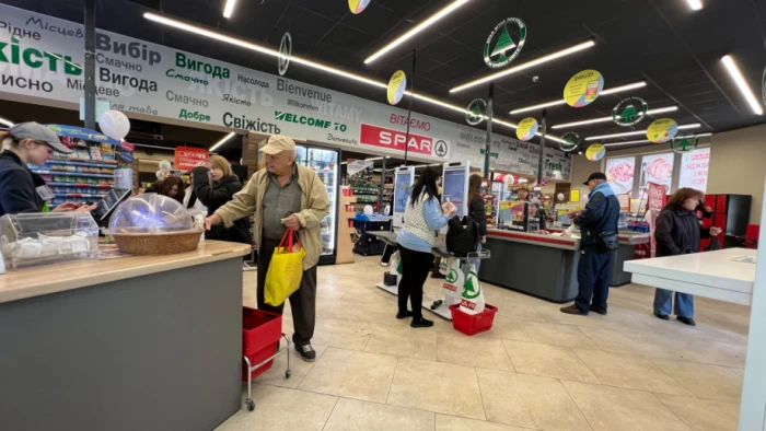 У Луцьку в магазині SPAR організували свято покупця