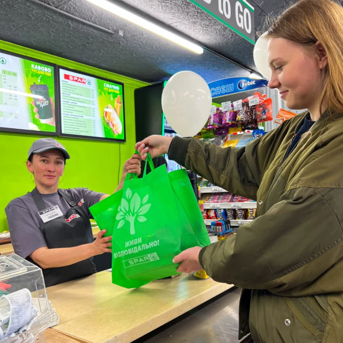 У Любешові відбулося свято відкриття супермаркету SPAR