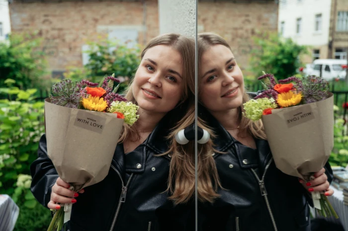 Під час «Книжкового двіжу» в Луцьку зібрали 267 892 гривень на FPV-дрони. Фото: Микола Цимбалюк