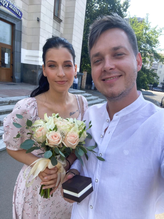 Співак з Волині офіційно одружився