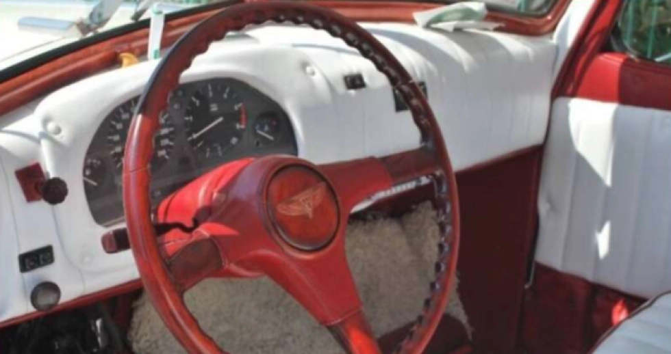 У Луцьку продають унікальний ретро-автомобіль 1939 року