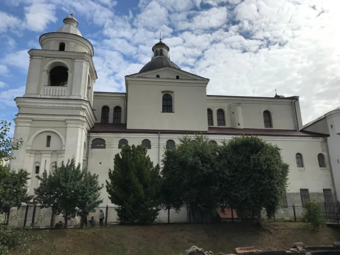 У Луцьку відкрили вхід у «Сад скульптур» Миколи Голованя