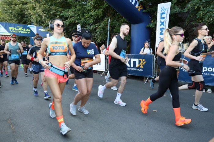 Луцьку долучився до благодійного забігу MHP Run4Victory