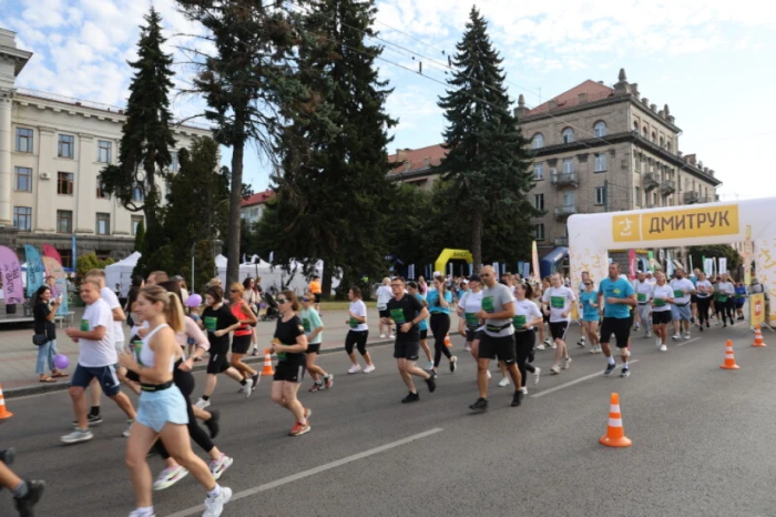 Луцьку долучився до благодійного забігу MHP Run4Victory