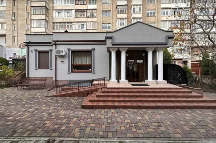 У Луцьку продають відомий салон краси за понад 30 мільйонів гривень