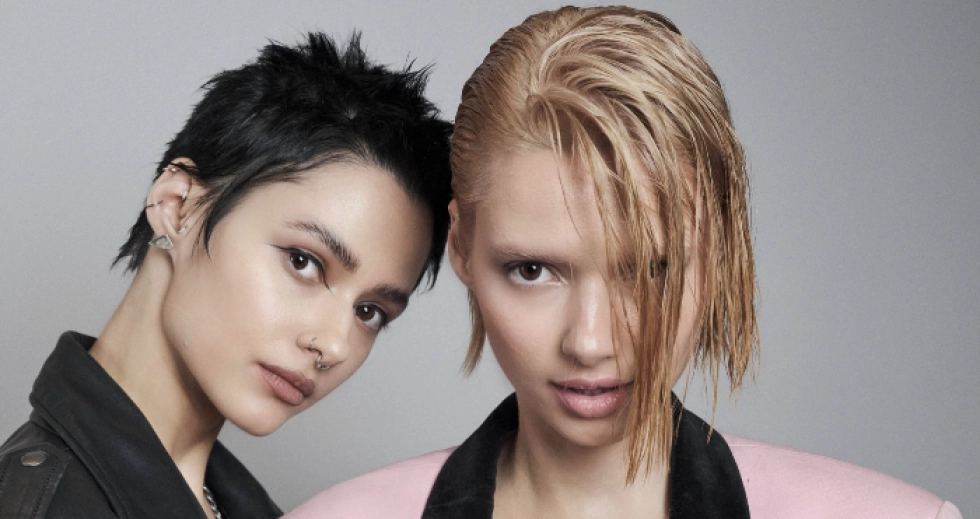 Прем'єра: українські близнючки Bloom Twins розповідають про війну та родину в новому синглі Прем'єра: українські близнючки Bloom Twins розповідають про війну та родину в новому синглі