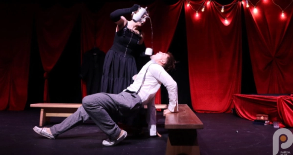 У Луцьку зіграли виставу «Love revolution» про шалену молодість 1920-х