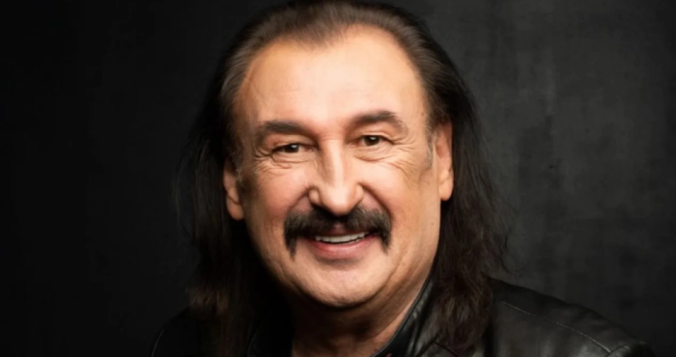 Помер відомий український співак Степан Гіга