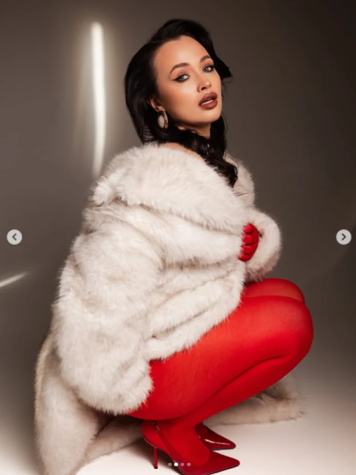 Волинська модель та блогерка знялась у спокусливій новорічній фотосесії. Фото: instagram @katiaavashchuk