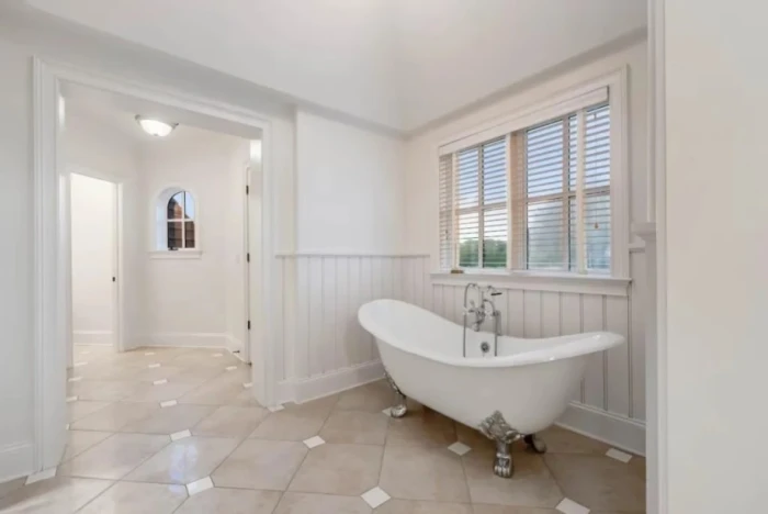 Зірковий шик: розкішний маєток з кінною фермою і басейном Двейна «Скелі» Джонсона. ФОТО: Realtor.com