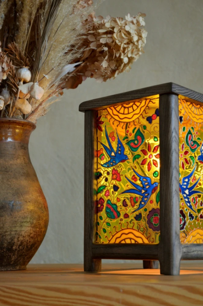 Красиве: авторські декоративні розписи скла з гарним настроєм від Валентини Кульпінової