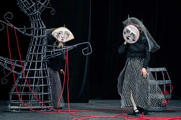 У Луцьку покажуть виставу-горор «Три прялі» про дорослішання і вибір. Фото: Віталій Віжанський