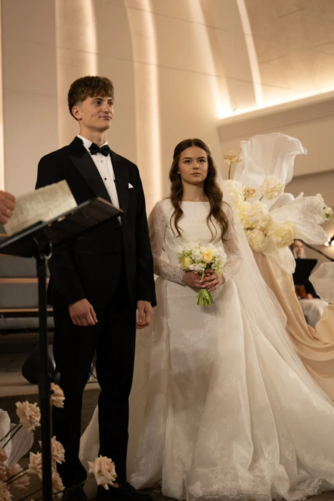 Син відомого луцького забудовника одружився: яскраві кадри з весілля. Фото з фейсбук-сторінки Олександра Князєва
