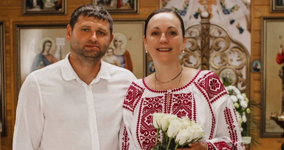 Знана луцька громадська діячка та очільниця благодійного фонду обвінчалася з чоловіком