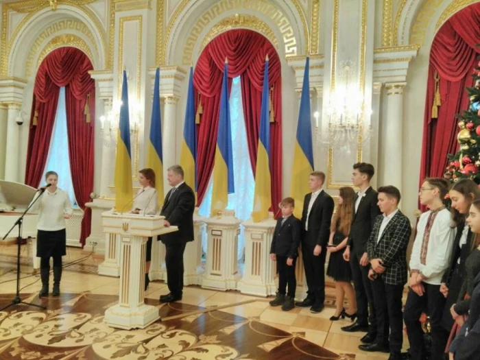 Співак зі Старовижівщини Ярослав Карпук зустрівся з подружжям президента.