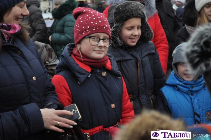 У Луцьк приїхала новорічна вантажівка «Coca-Cola».