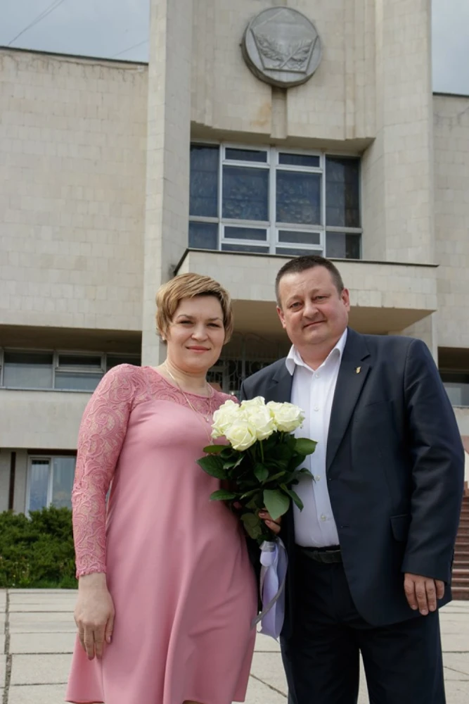 Олександр Пирожик з дружиною