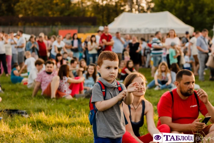 Красені та красуні дня: гості концерту «Океана Ельзи» у Луцьку