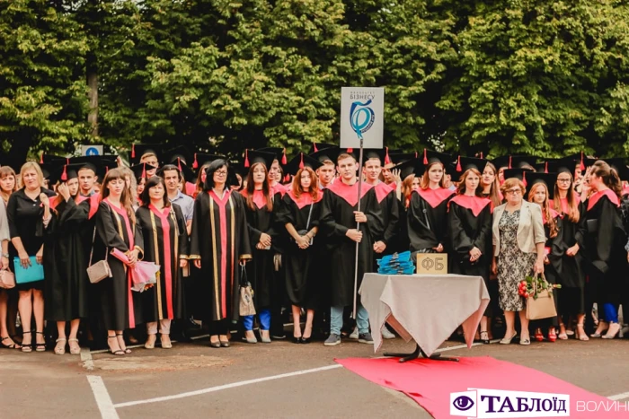 Вручення дипломів бакалавра у Луцькому НТУ