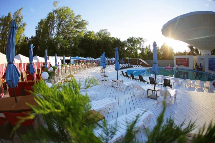 Комплекс сімейного відпочинку «Ротонда beach club»