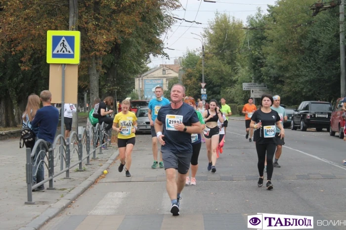 Фізкульт-привіт: Луцьку стартував масштабний півмарафон