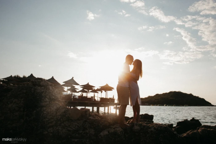 Албанське сонце та закохані: мальовнича love story на знімках луцького фотографа