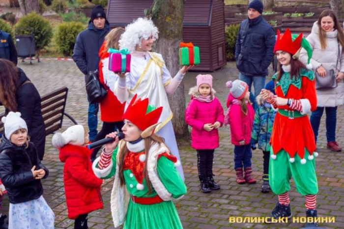 Як у Луцькому зоопарку зустрічали святого Миколая