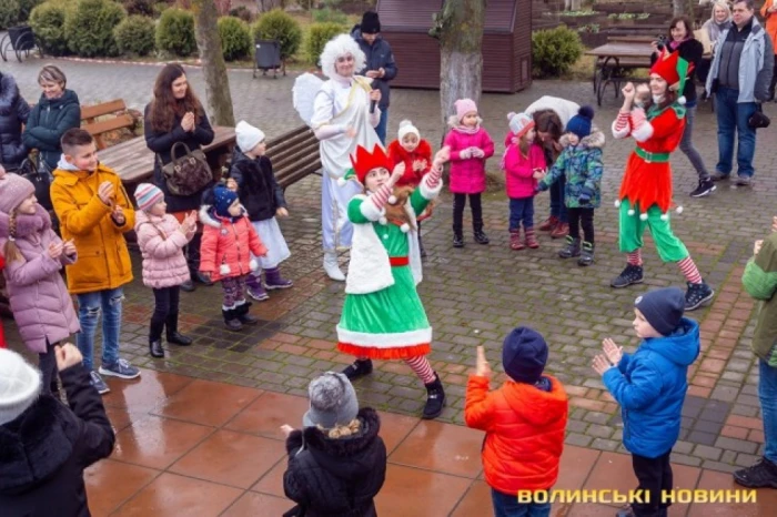 Як у Луцькому зоопарку зустрічали святого Миколая