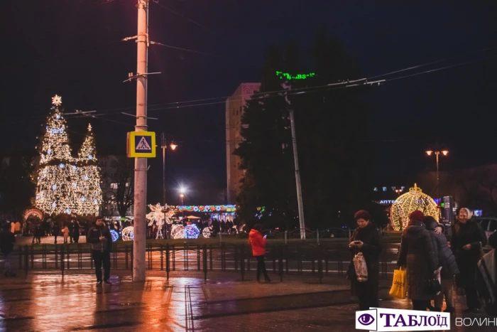 Вечірній Луцьк в очікуванні свята