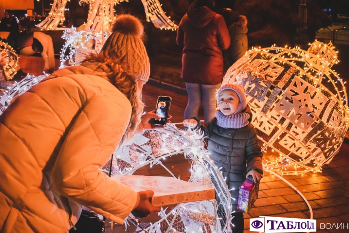 Вечірній Луцьк в очікуванні свята