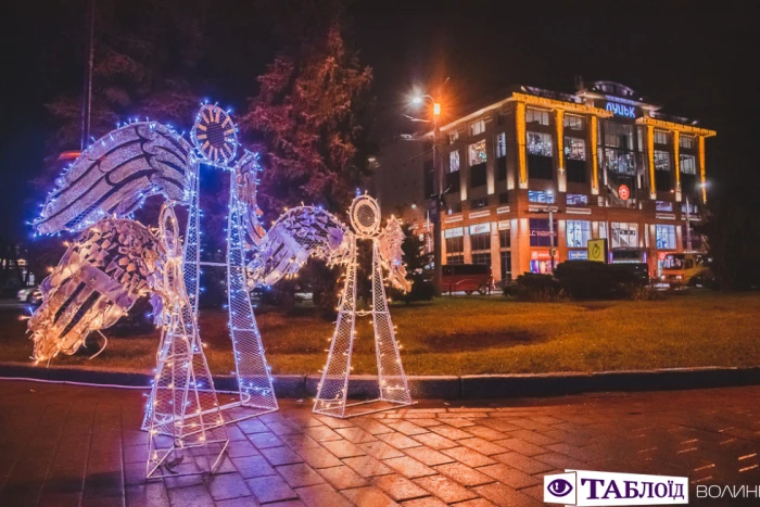 Вечірній Луцьк в очікуванні свята