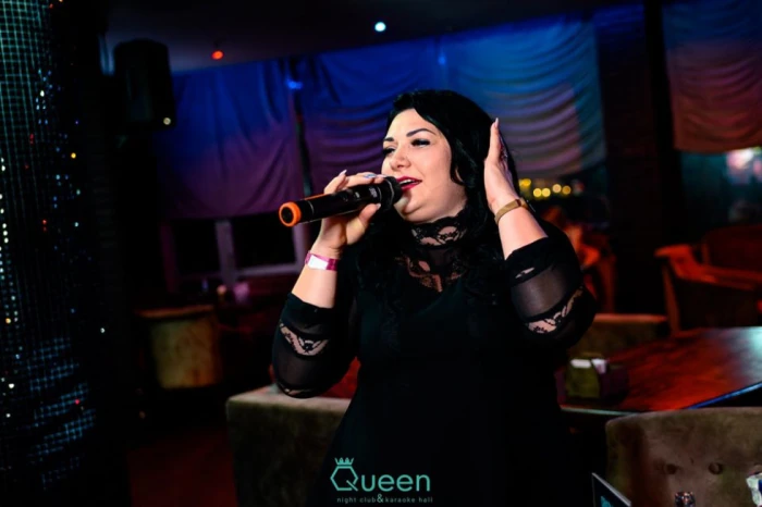 QUEEN Night Club & Karaoke Hall