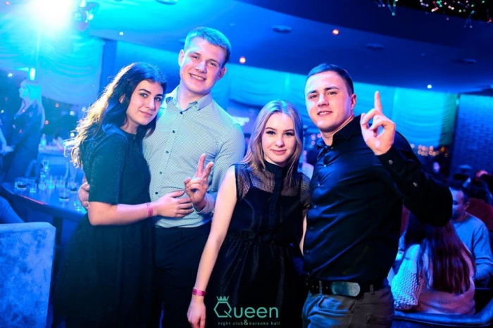 QUEEN Night Club & Karaoke Hall