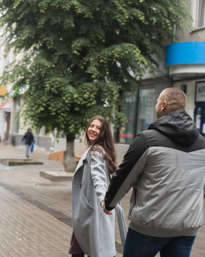 «Закохані та мокрі»: луцька фотографка показала кадри із фотосесії під дощем«Закохані та мокрі»: луцька фотографка показала кадри із фотосесії під дощем