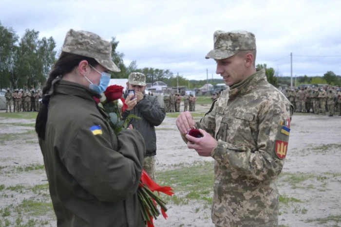 «Ти моє дихання»: волинянка отримала зворушливу пропозицію руки та серця