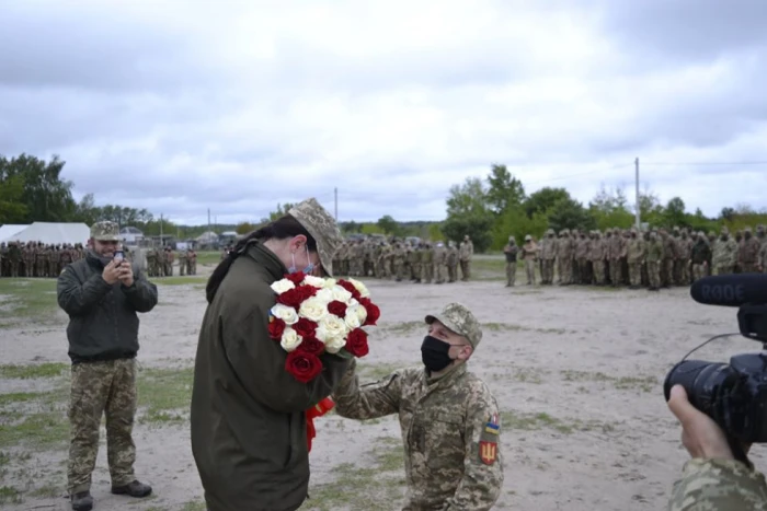 «Ти моє дихання»: волинянка отримала зворушливу пропозицію руки та серця