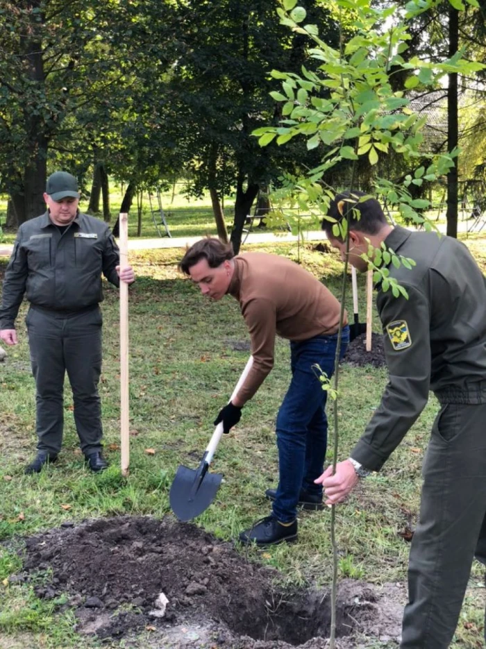 Створення «Фронтера-скверу» у Луцьку