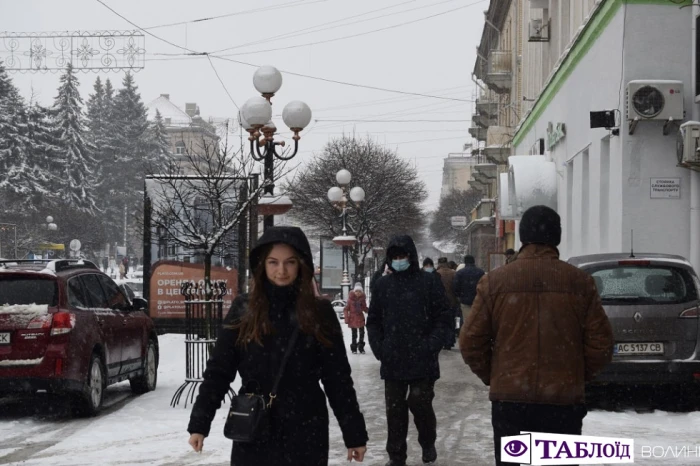 Які головні убори носять лучани