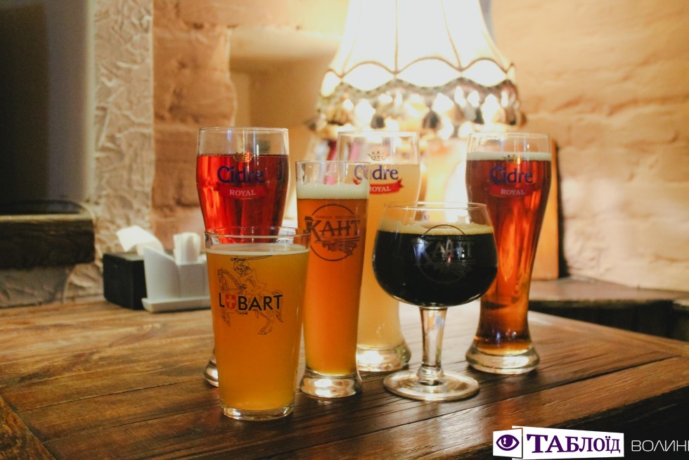 Спробувати яскраві новинки пива та елю можна за адресою проспект Волі, 15. Надмірне споживання алкоголю шкідливе для вашого здоров'я.