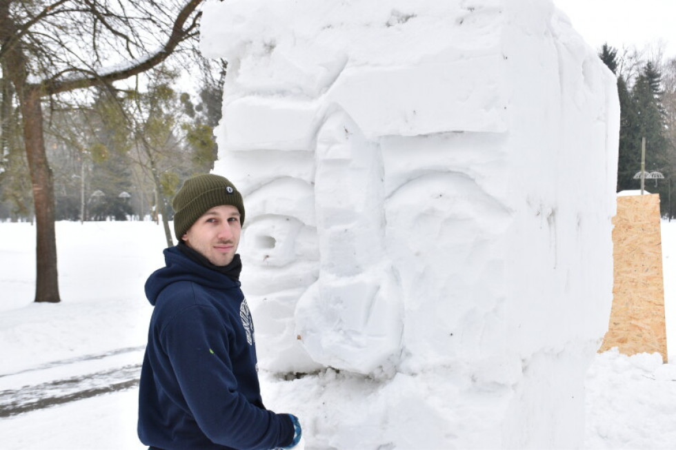 Пленер «Снігова скульптура»
